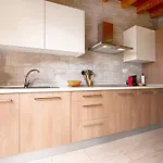 Casa Paco 1 *